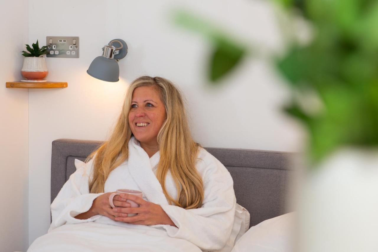 Bonnie Barns - Adults Only Luxury Lodges With Hot Tubs Лусс Экстерьер фото
