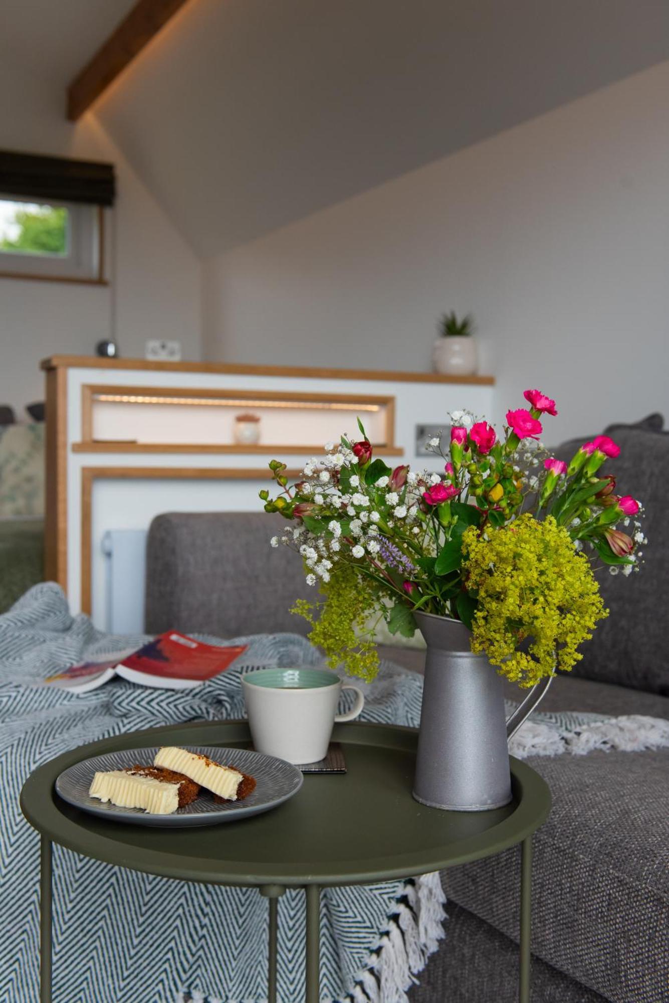 Bonnie Barns - Adults Only Luxury Lodges With Hot Tubs Лусс Экстерьер фото